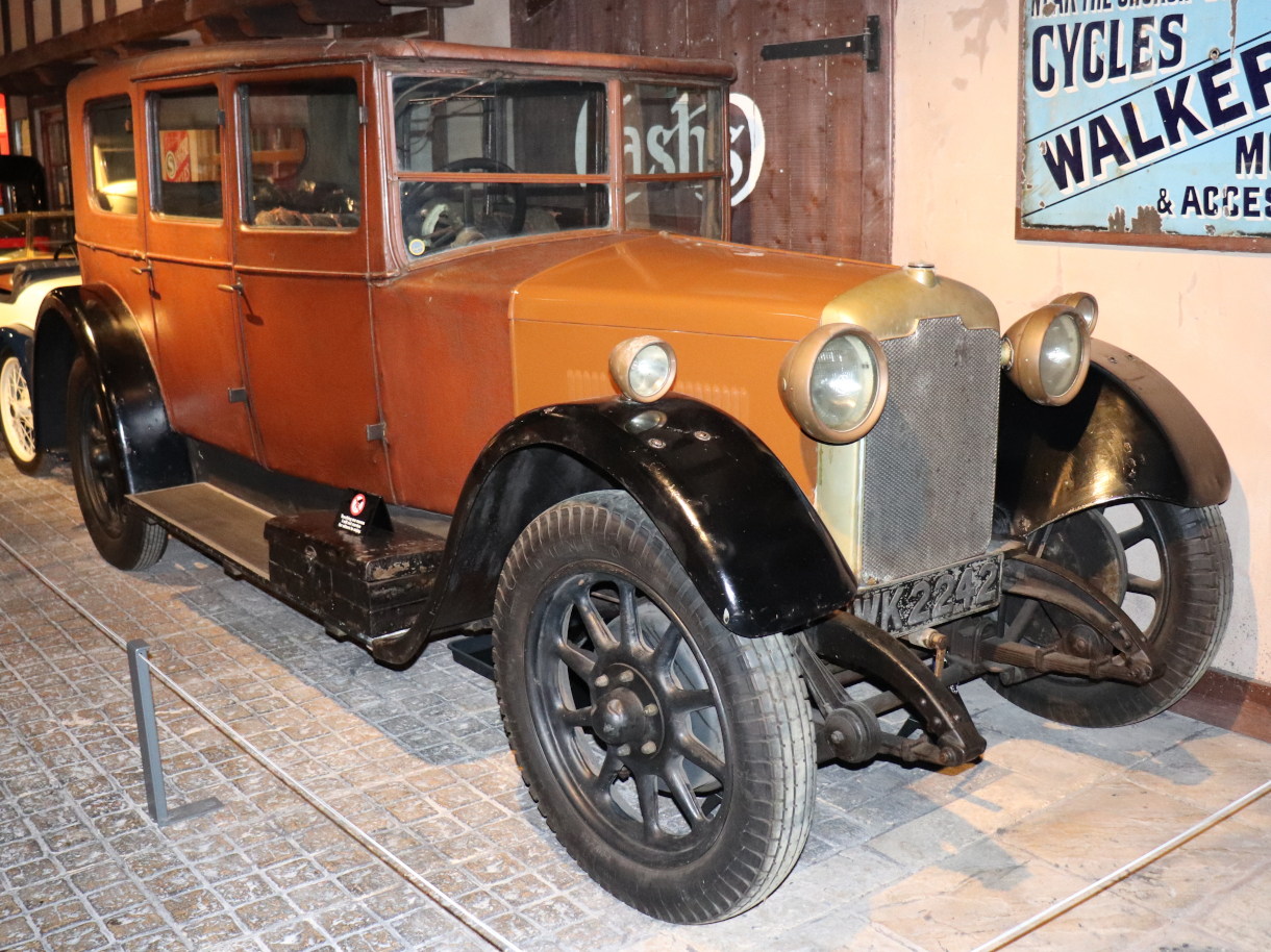 16/50 hp 1927 vorn