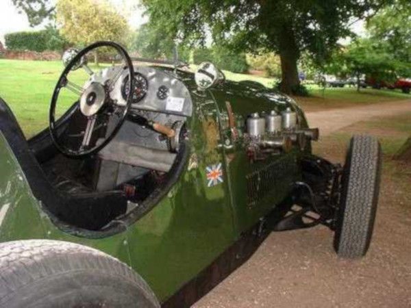 Blick in das Cockpit