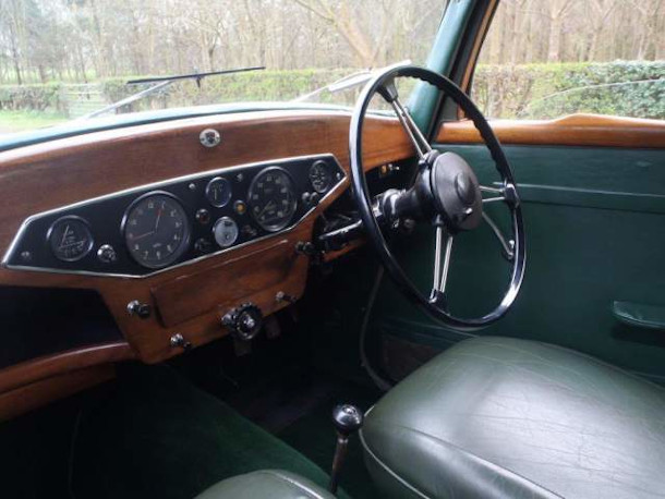 1948 ROVER P3 6-light Saloon