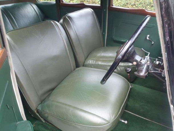 1948 ROVER P3 6-light Saloon