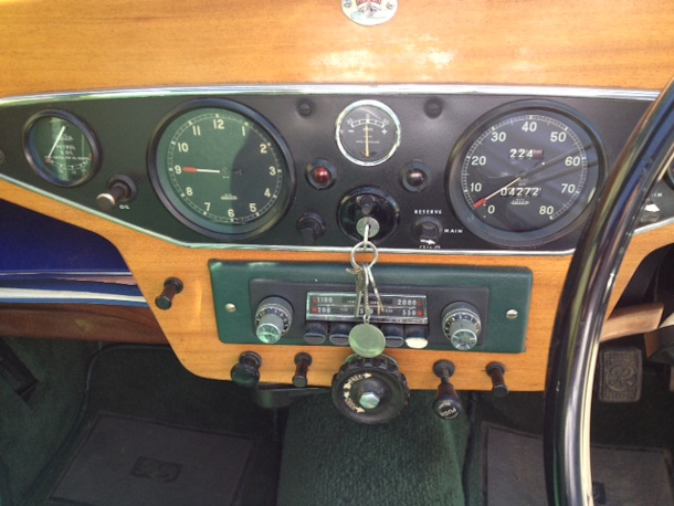 1948 ROVER P3 6-light Saloon
